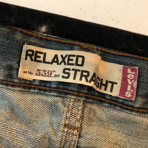 Levis Mens Jeans 559 Relaxed Straight Distressed Grunge 32x34 Measures 32x32 - Picture 6 of 7